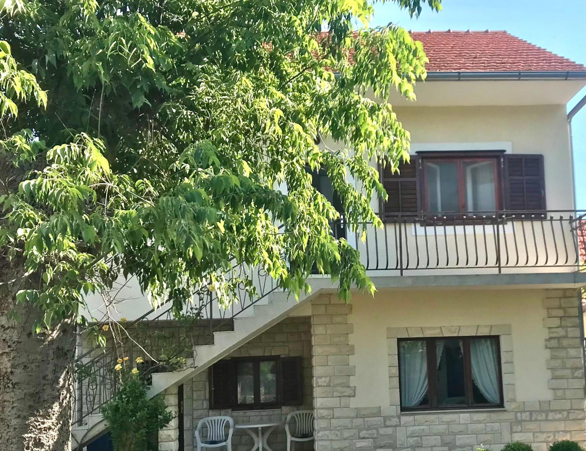 Family Friendly Holiday Home "Ana" Šibenik Extérieur photo